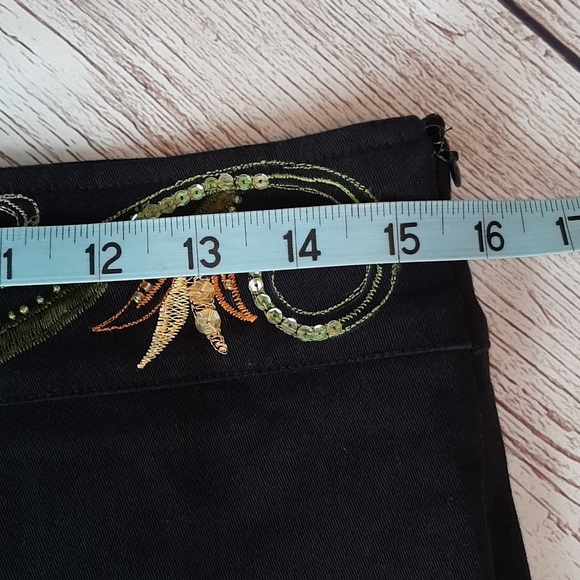 ANTHRO BASIL & MAUDE EMBROIDERED SKIRT - Picture 7 of 8